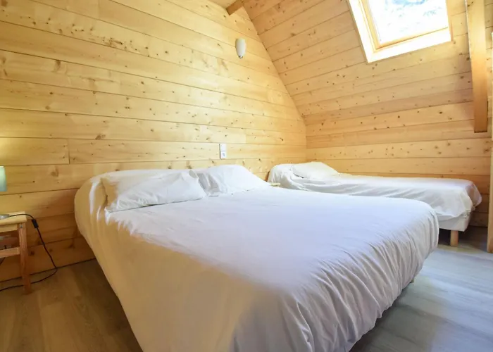 Дом отдыха Fuer 12 Personen In Luz Saint Sauveur By Interhome